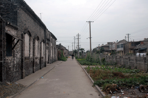 �������